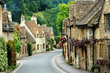 the beauty that is castle combe
